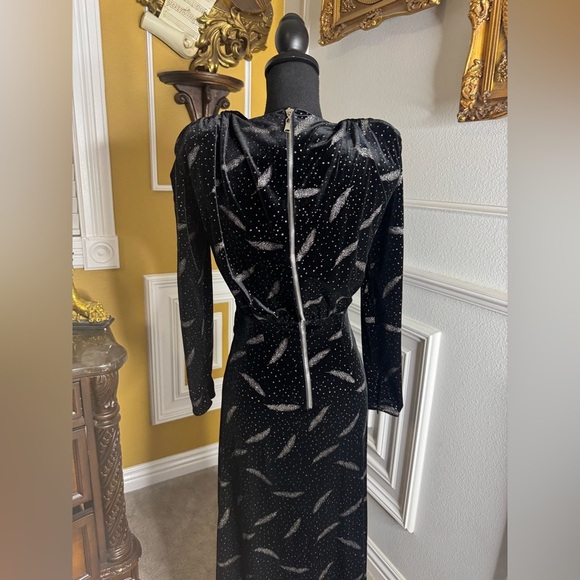 Carina Velvet Gown - Elegant Black and White Patterned Dress - Picture 8 of 14
